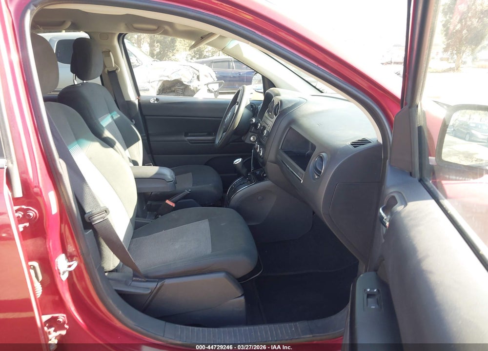 2011 JEEP COMPASS VIN: 1J4NF1FB0BD187121