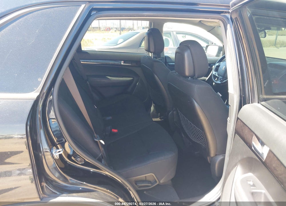 2014 KIA SORENTO LX V6 VIN: 5XYKT4A73EG454070
