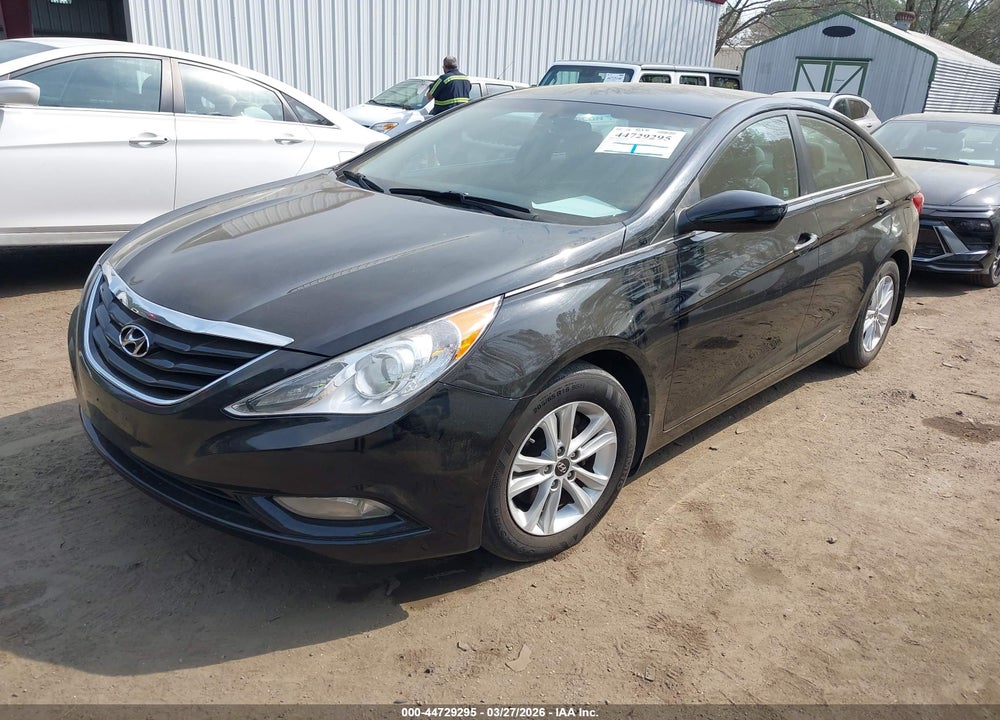 2013 HYUNDAI SONATA GLS VIN: 5NPEB4AC2DH771911
