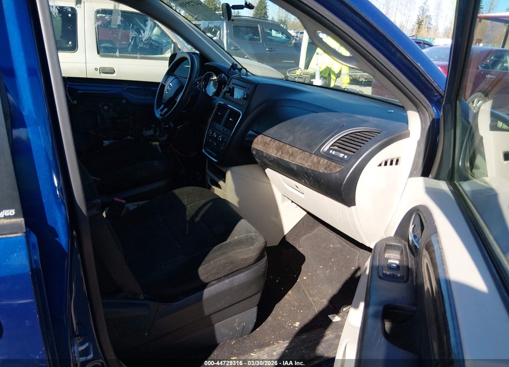 2011 DODGE GRAND CARAVAN EXPRESS VIN: 2D4RN4DG6BR779388