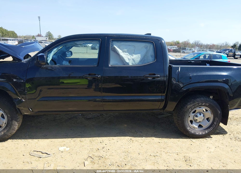 2017 TOYOTA TACOMA SR V6 VIN: 3TMCZ5AN5HM082956