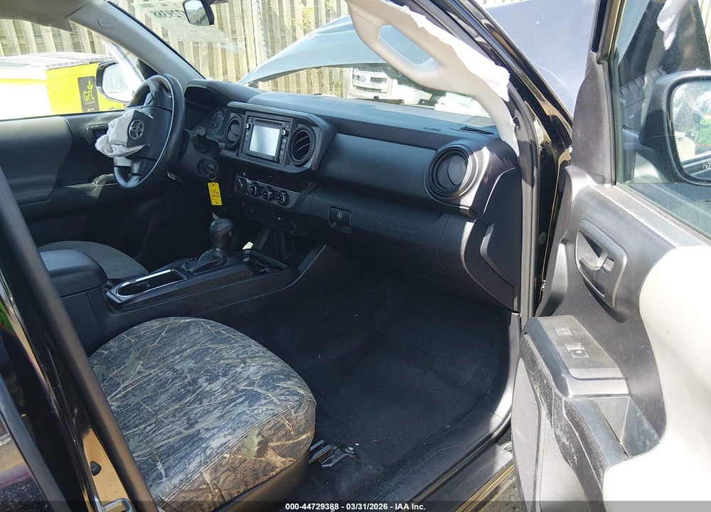 2017 TOYOTA TACOMA SR V6 VIN: 3TMCZ5AN5HM082956