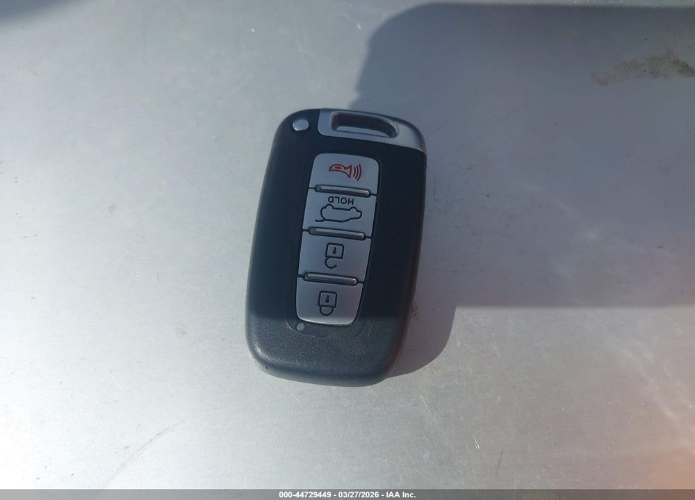 2013 KIA SORENTO EX V6 VIN: 5XYKUDA23DG395649