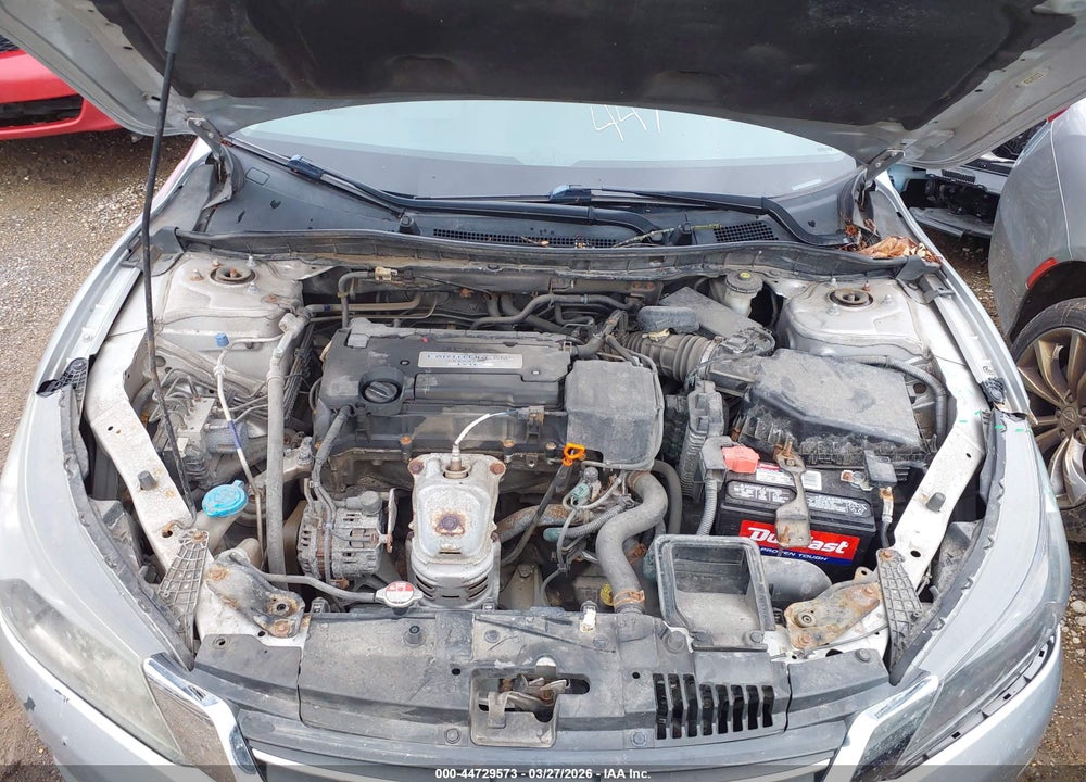 2015 HONDA ACCORD LX VIN: 1HGCR2F31FA022528