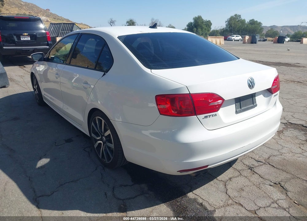 2012 VOLKSWAGEN JETTA 2.5L SE VIN: 3VWDP7AJ2CM350077