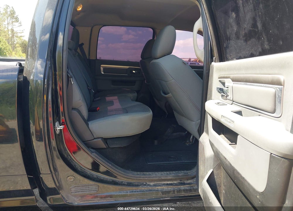 2013 RAM 2500 SLT VIN: 3C6UR5DL1DG550695