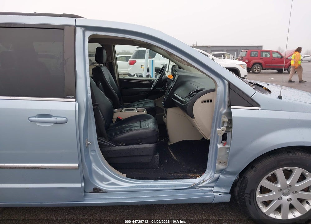 2013 CHRYSLER TOWN & COUNTRY TOURING VIN: 2C4RC1BG6DR647383