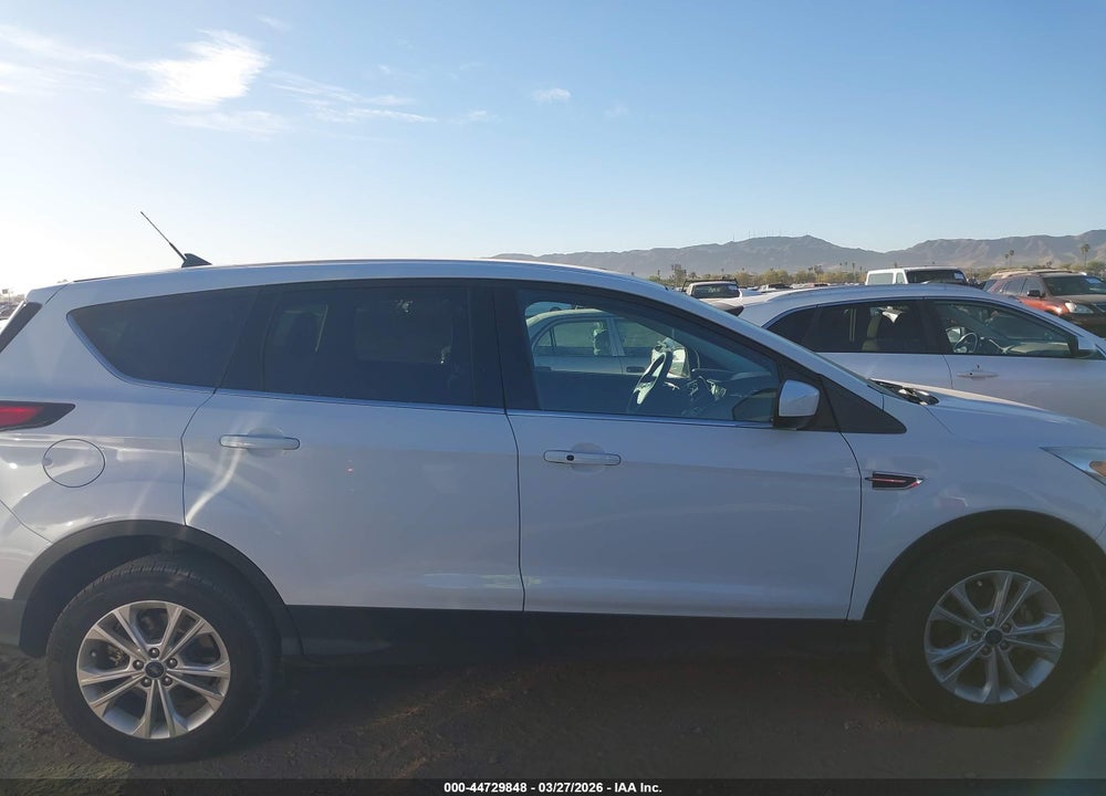 2019 FORD ESCAPE SE VIN: 1FMCU0GD0KUC33698