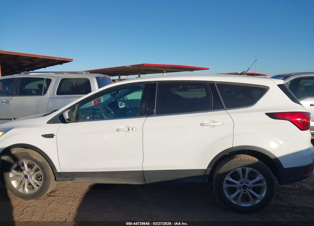 2019 FORD ESCAPE SE VIN: 1FMCU0GD0KUC33698