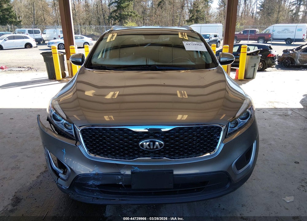 2017 KIA SORENTO 2.4L LX VIN: 5XYPG4A39HG215618