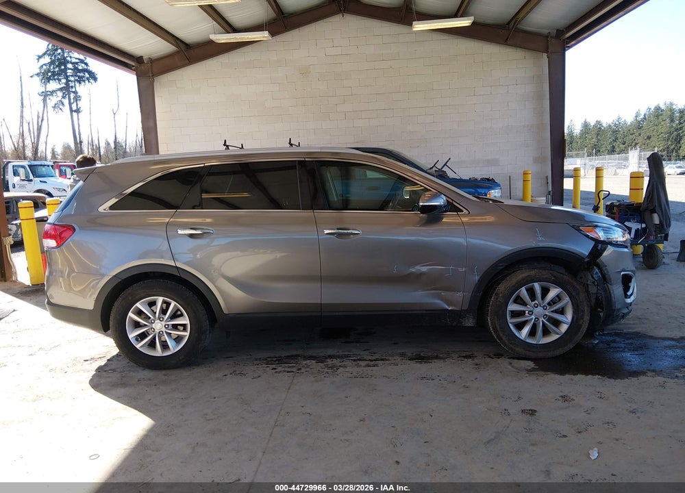 2017 KIA SORENTO 2.4L LX VIN: 5XYPG4A39HG215618
