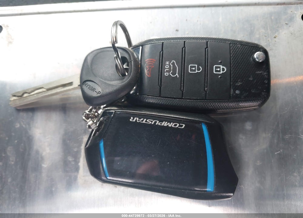 2019 KIA SORENTO 2.4L LX VIN: 5XYPG4A31KG505083