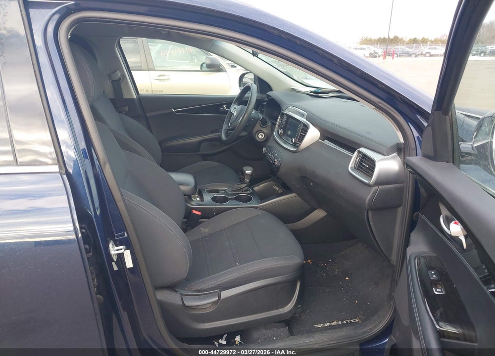 2019 KIA SORENTO 2.4L LX VIN: 5XYPG4A31KG505083