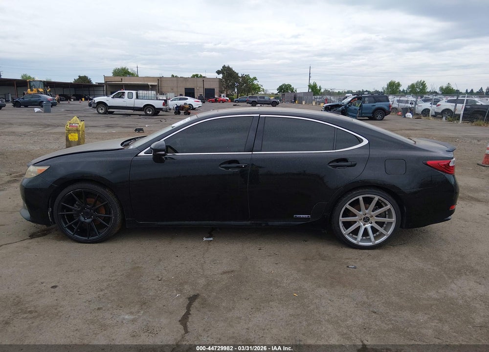 2013 LEXUS ES 300H VIN: JTHBW1GG1D2004745