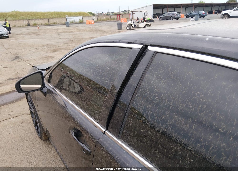 2013 LEXUS ES 300H VIN: JTHBW1GG1D2004745