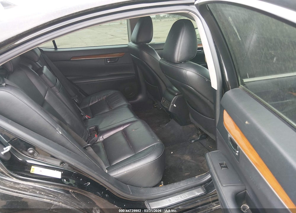 2013 LEXUS ES 300H VIN: JTHBW1GG1D2004745