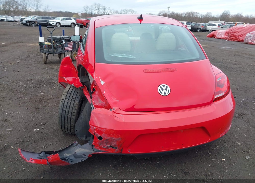 2014 VOLKSWAGEN BEETLE 2.5L VIN: 3VWJP7AT3EM608257