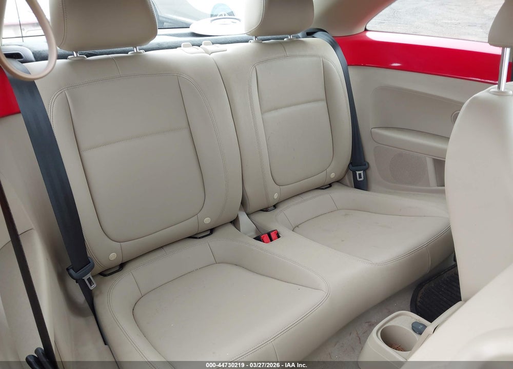 2014 VOLKSWAGEN BEETLE 2.5L VIN: 3VWJP7AT3EM608257
