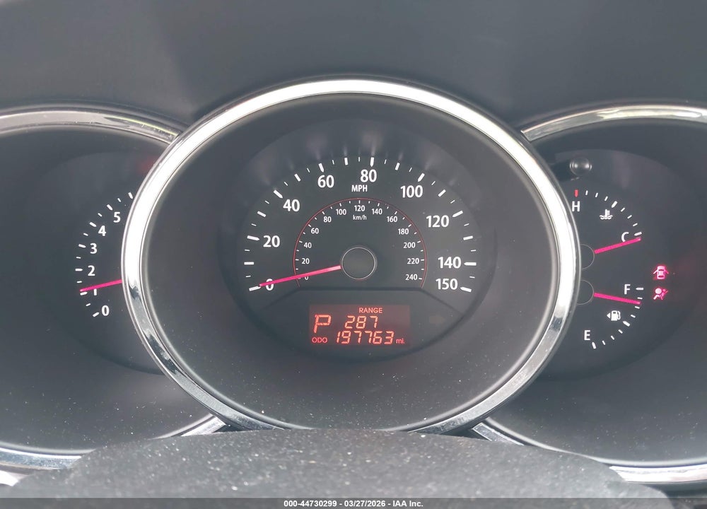 2013 KIA SORENTO LX VIN: 5XYKT3A66DG370745