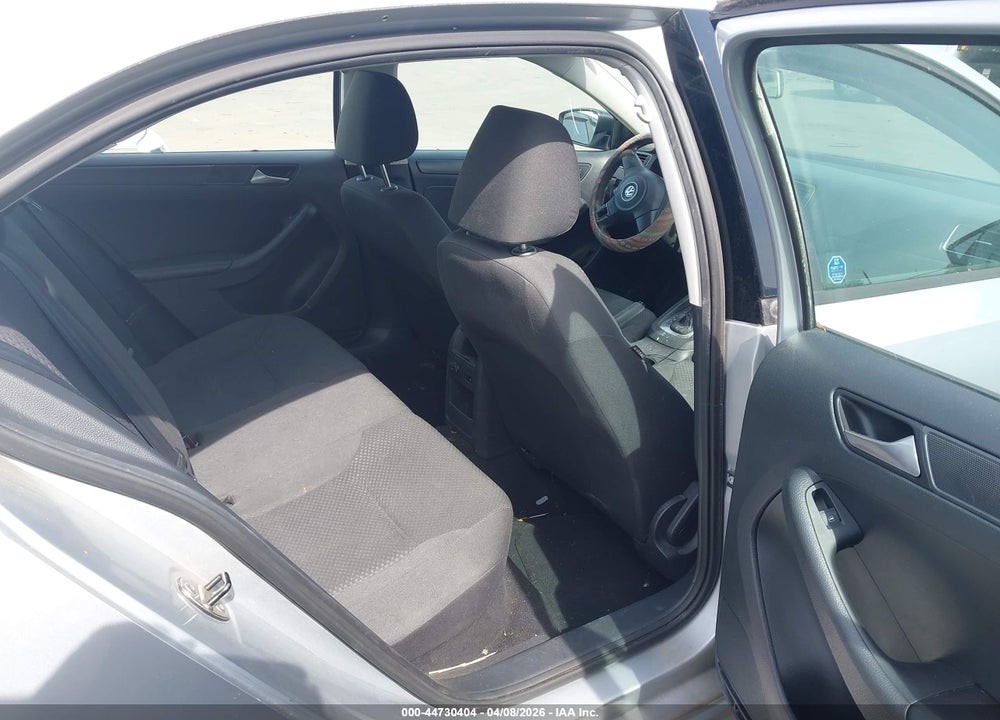 2014 VOLKSWAGEN JETTA 2.0L S VIN: 3VW2K7AJ3EM229258