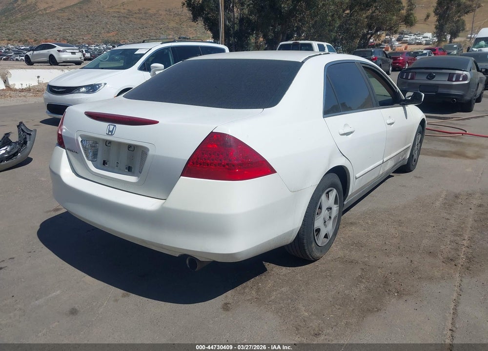 2006 HONDA ACCORD 2.4 LX VIN: 1HGCM56426A178263