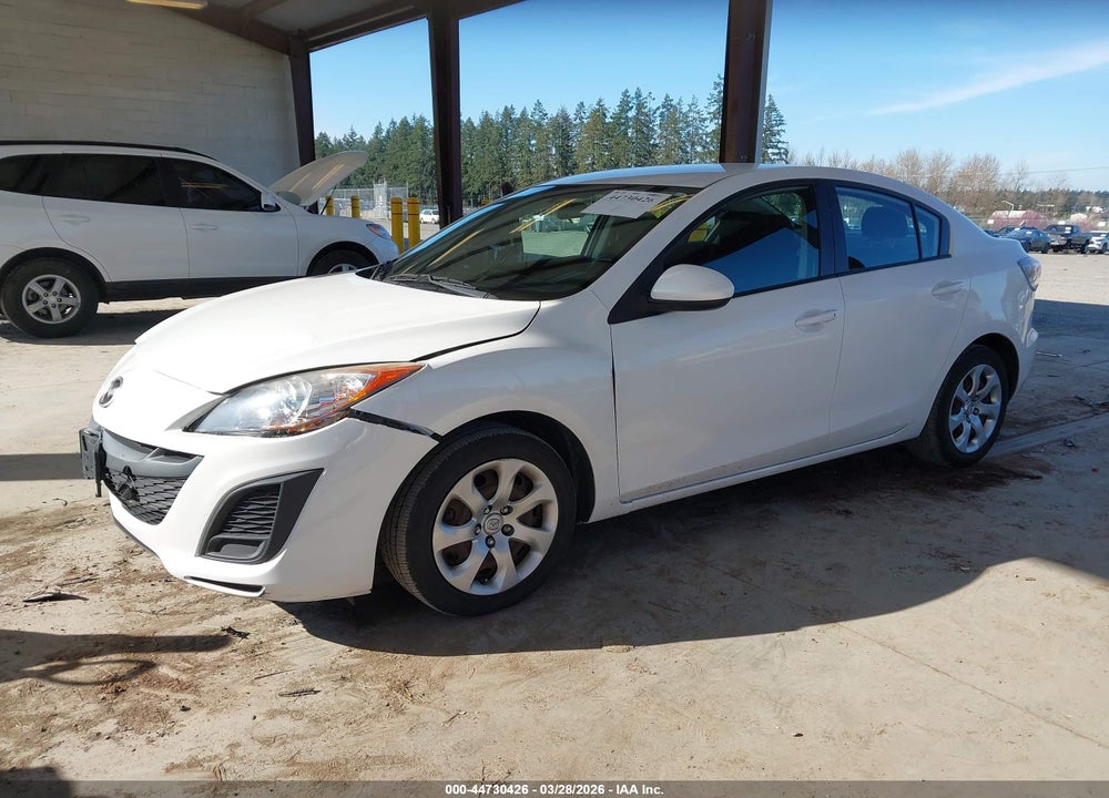 2011 MAZDA 3 I SPORT VIN: JM1BL1UGXB1495981