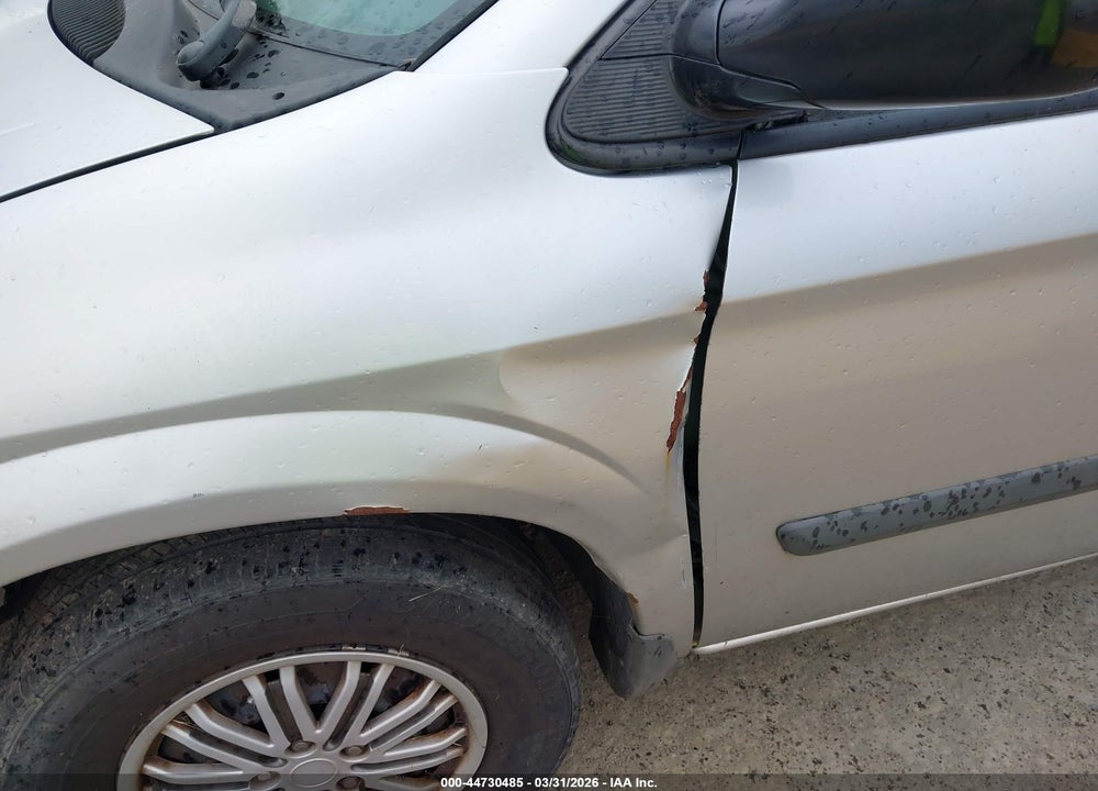 2005 DODGE GRAND CARAVAN SE VIN: 1D4GP24R15B273770