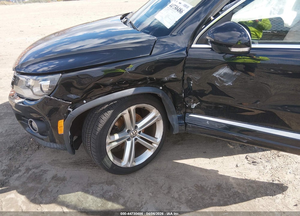 2014 VOLKSWAGEN TIGUAN R-LINE VIN: WVGBV3AX1EW097149