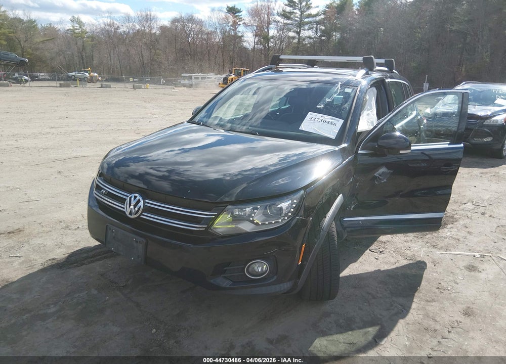 2014 VOLKSWAGEN TIGUAN R-LINE VIN: WVGBV3AX1EW097149