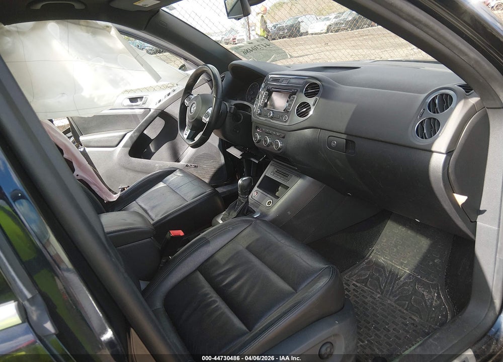 2014 VOLKSWAGEN TIGUAN R-LINE VIN: WVGBV3AX1EW097149