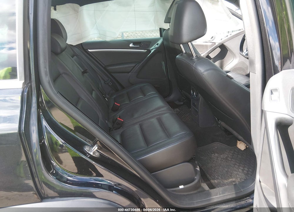 2014 VOLKSWAGEN TIGUAN R-LINE VIN: WVGBV3AX1EW097149