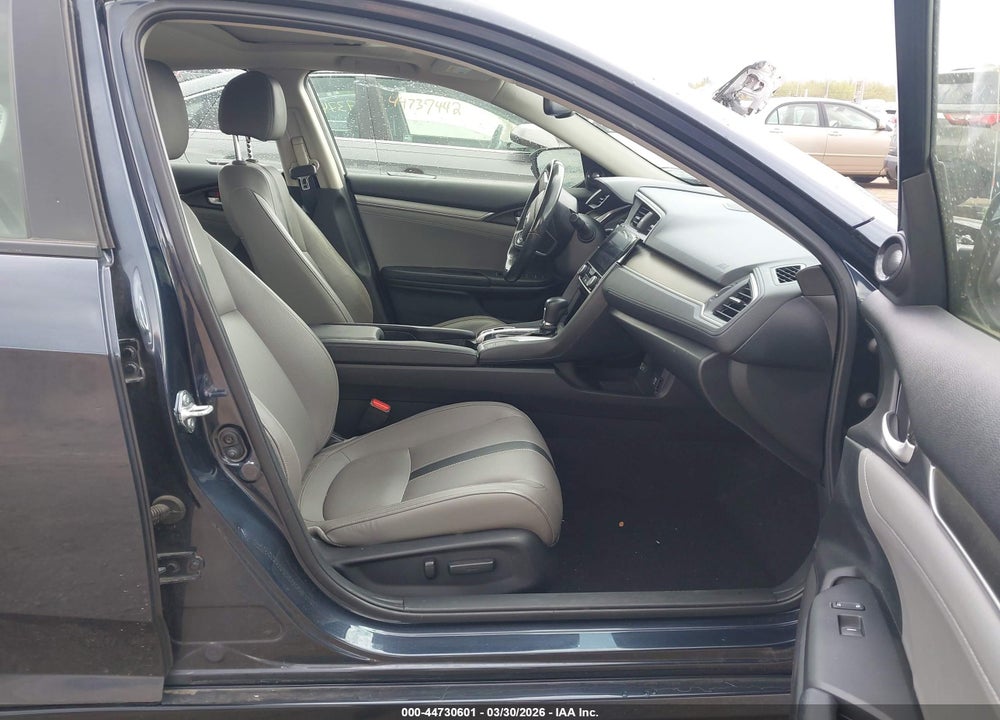 2018 HONDA CIVIC TOURING VIN: JHMFC1F90JX034590