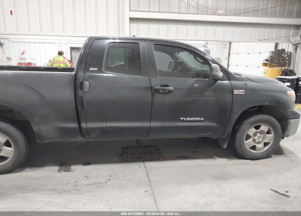 2008 TOYOTA TUNDRA SR5 5.7L V8 VIN: 5TFBV54148X043821