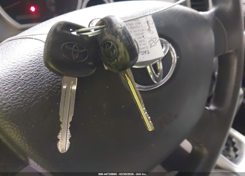 2008 TOYOTA TUNDRA SR5 5.7L V8 VIN: 5TFBV54148X043821