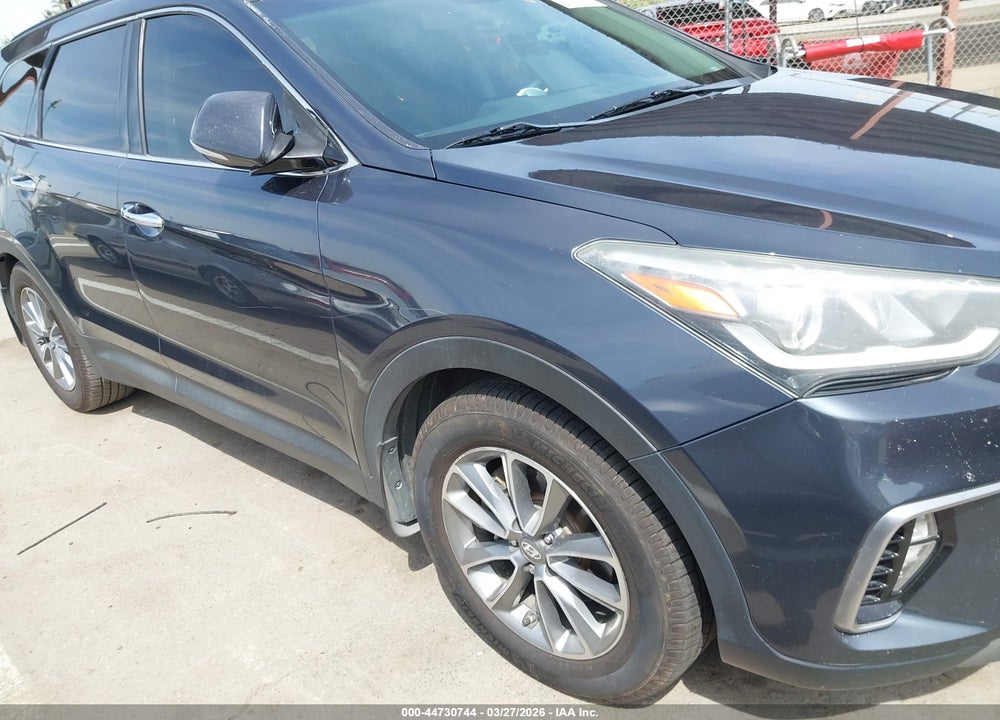 2017 HYUNDAI SANTA FE SE VIN: KM8SN4HF7HU247431
