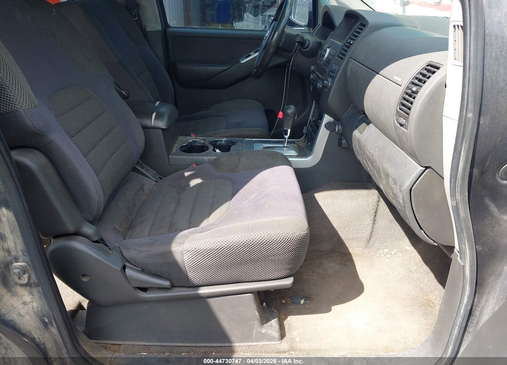 2010 NISSAN PATHFINDER SE VIN: 5N1AR1NB7AC611875