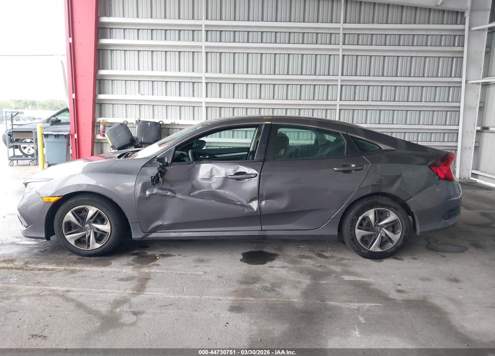 2019 HONDA CIVIC LX VIN: 19XFC2F62KE022620