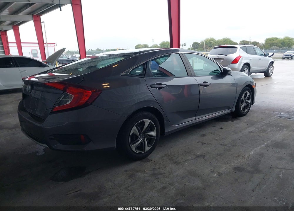 2019 HONDA CIVIC LX VIN: 19XFC2F62KE022620