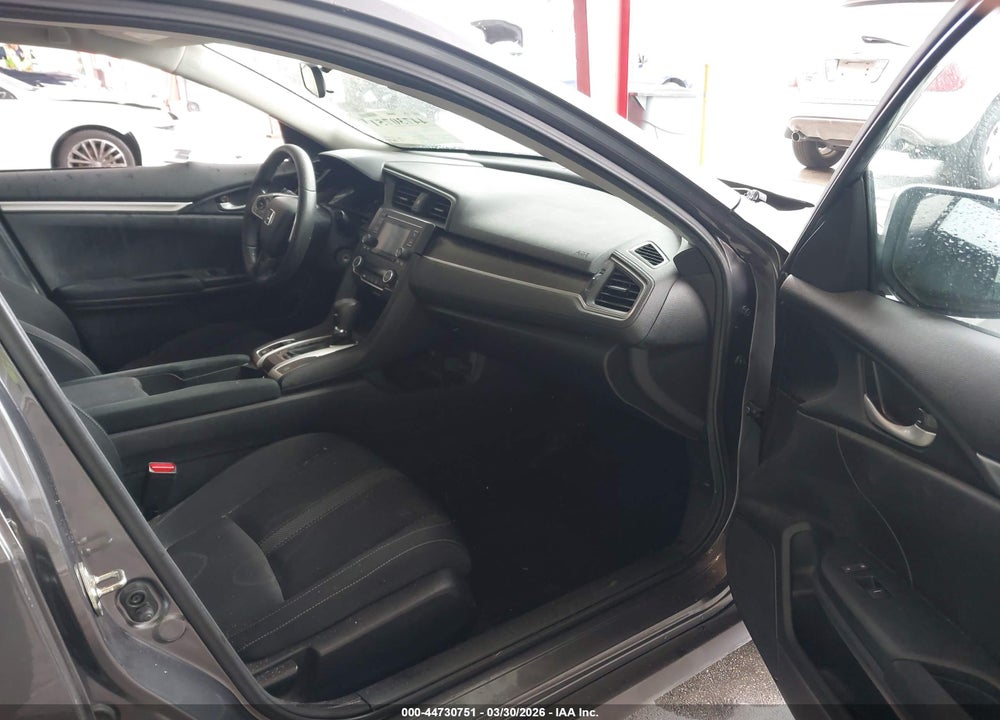 2019 HONDA CIVIC LX VIN: 19XFC2F62KE022620
