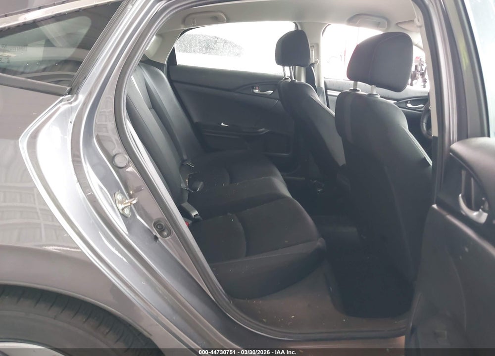 2019 HONDA CIVIC LX VIN: 19XFC2F62KE022620