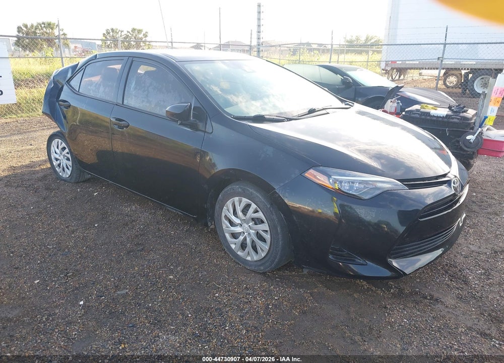 2017 TOYOTA COROLLA LE VIN: 2T1BURHE7HC952349
