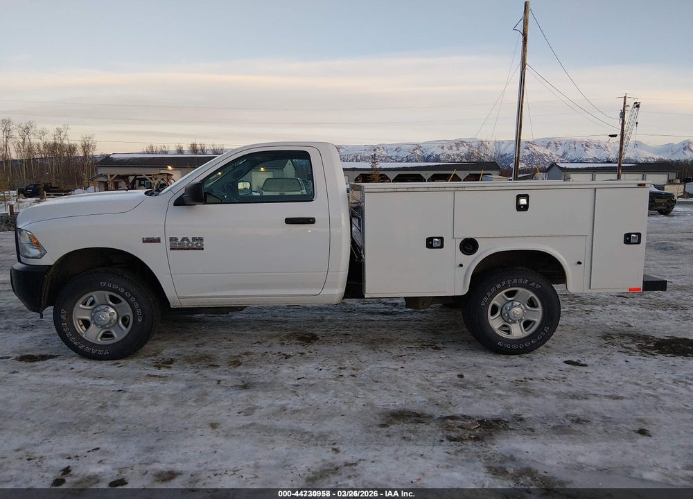 2018 RAM 2500 TRADESMAN  4X4 8' BOX VIN: 3C7WR5AJ6JG289325