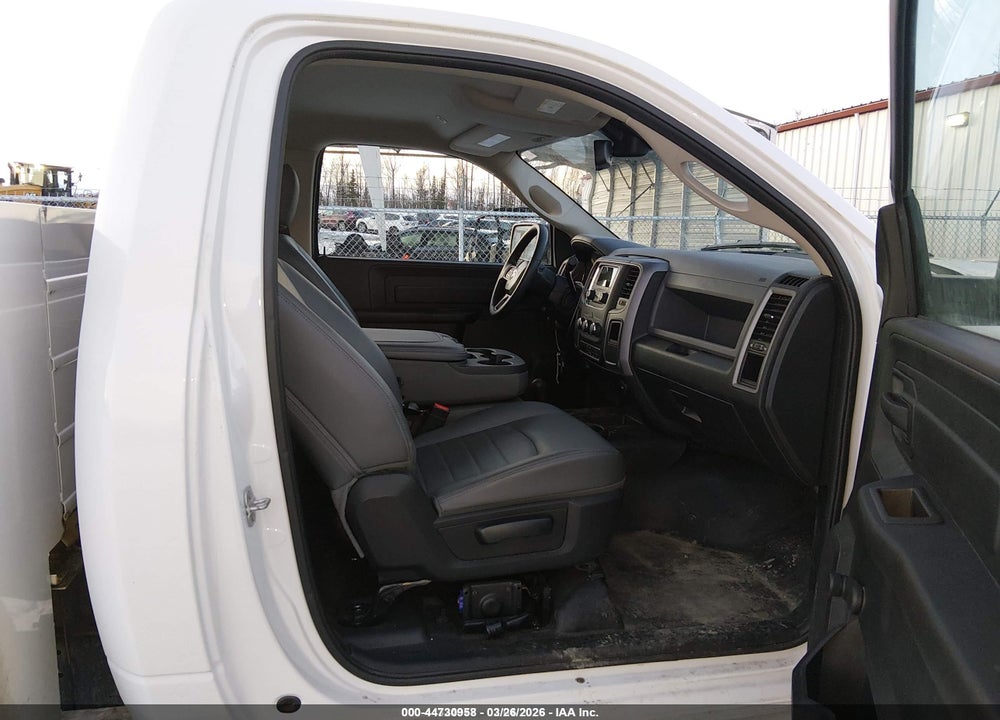 2018 RAM 2500 TRADESMAN  4X4 8' BOX VIN: 3C7WR5AJ6JG289325