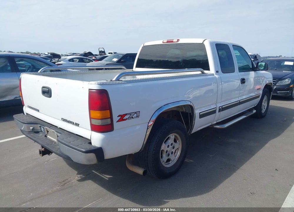 2000 CHEVROLET SILVERADO 1500 LT VIN: 1GCEK19T2YE389516
