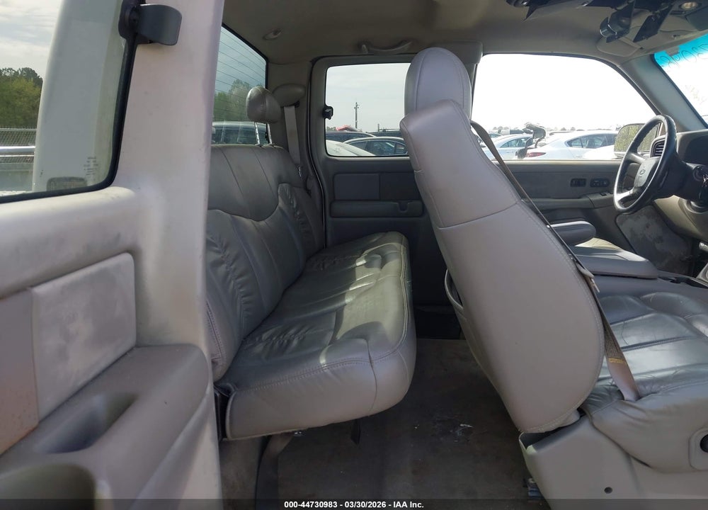 2000 CHEVROLET SILVERADO 1500 LT VIN: 1GCEK19T2YE389516