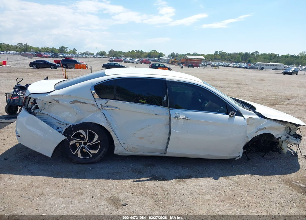 2017 HONDA ACCORD LX VIN: 1HGCR2F33HA068185