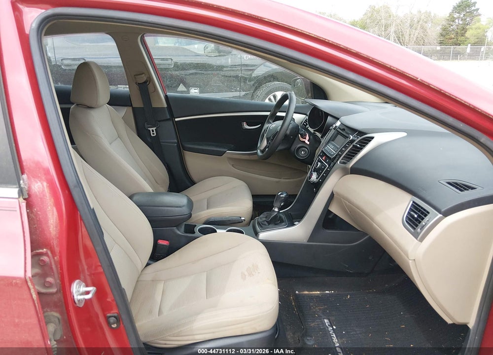 2014 HYUNDAI ELANTRA GT VIN: KMHD35LH1EU165400