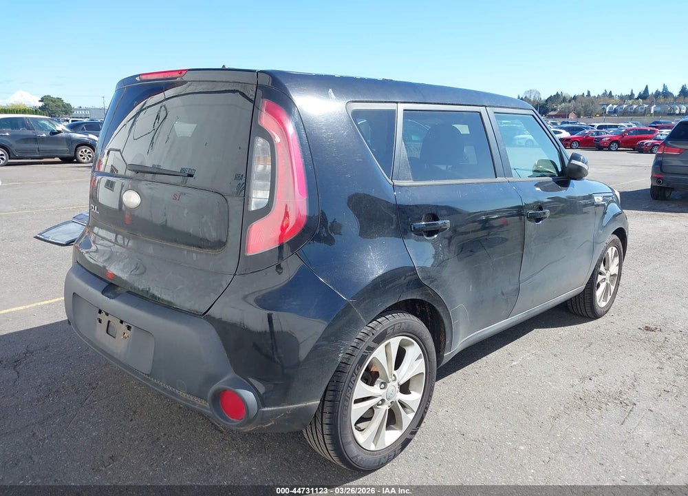 2014 KIA SOUL + VIN: KNDJP3A51E7048939