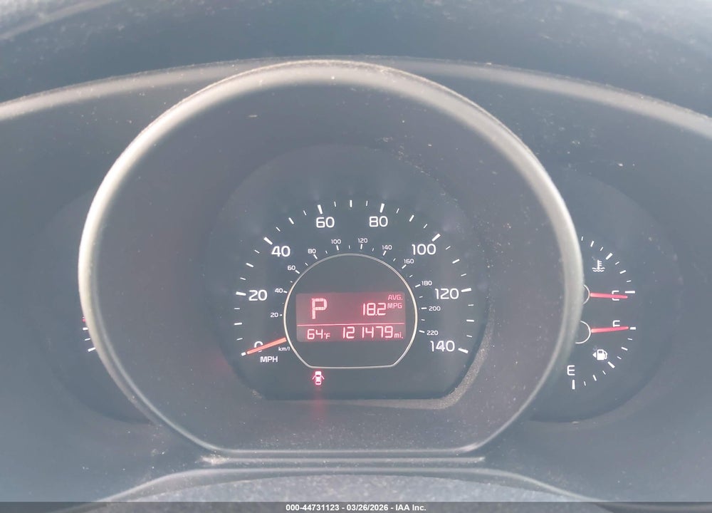 2014 KIA SOUL + VIN: KNDJP3A51E7048939