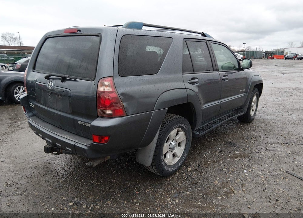 2005 TOYOTA 4RUNNER SR5 V8 VIN: JTEBT14R558027259